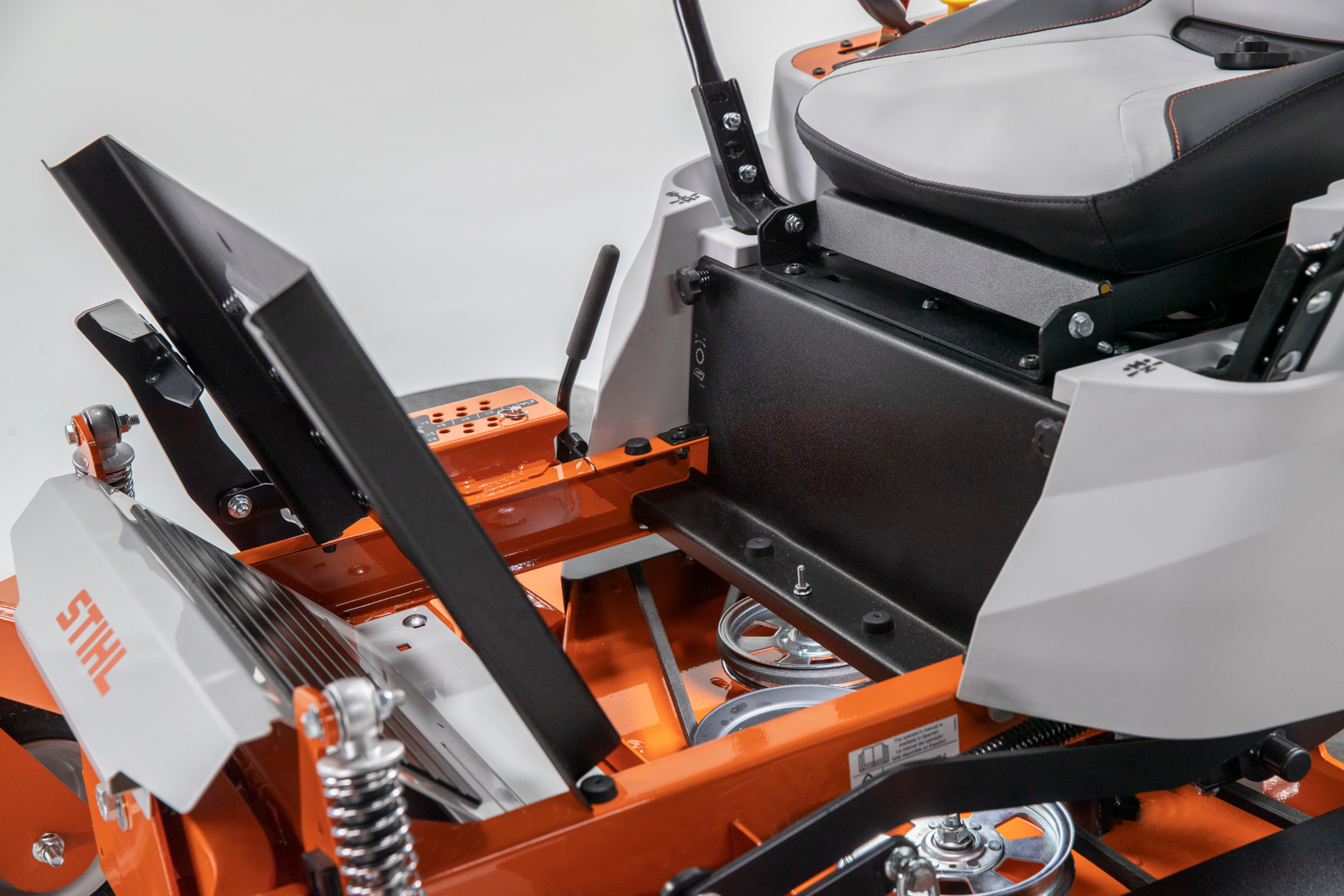 Stihl RZ 261 ZERO-TURN WB02-011-3610-US - Image 6