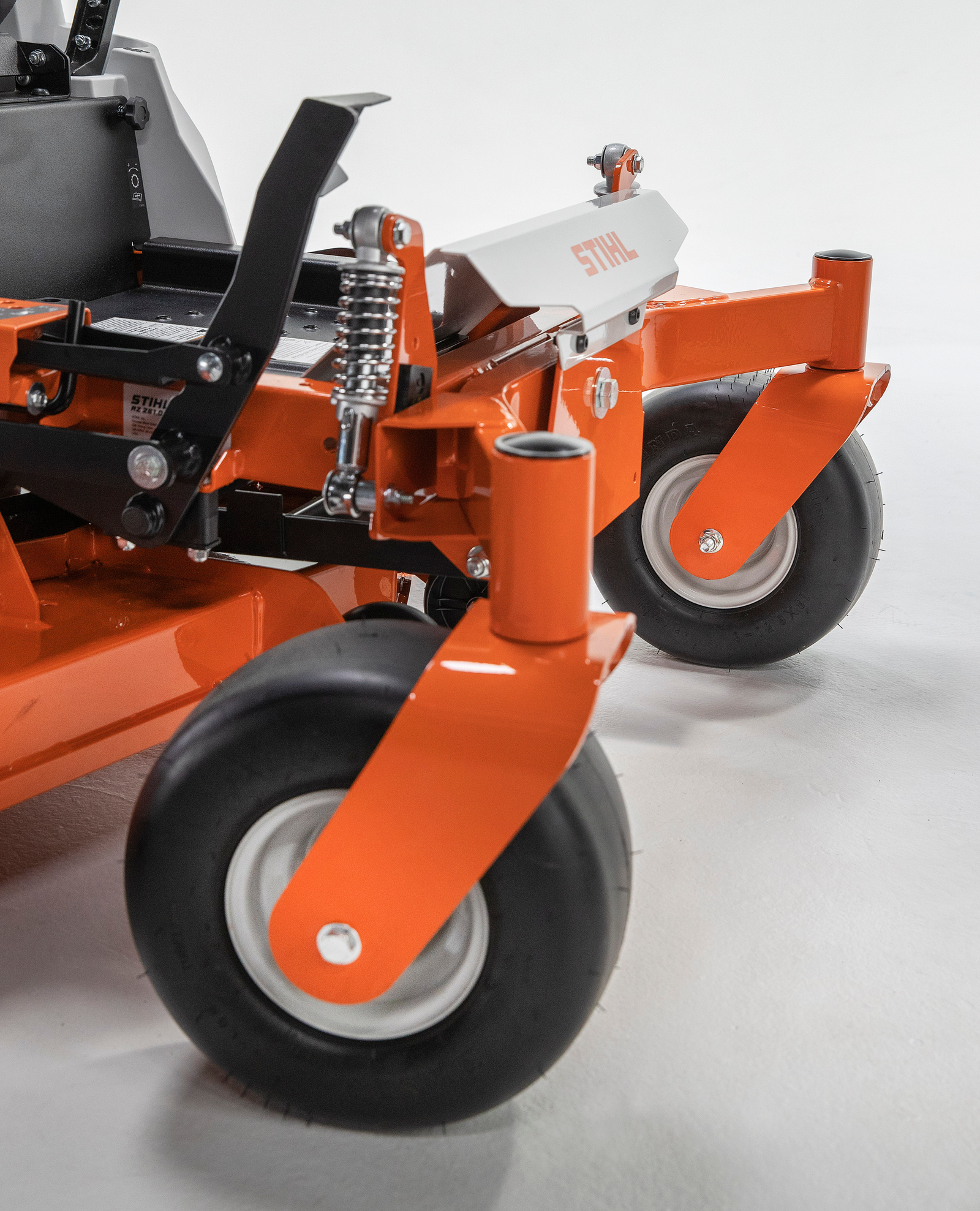 Stihl RZ 261 ZERO-TURN WB02-011-3610-US - Image 7