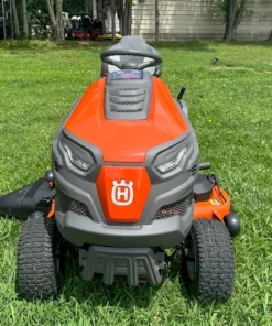 Alternative view of Husqvarna TS 148XK 48″ Lawns Tractors 24HP KOH (Scratch and Dent)