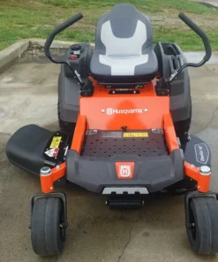 Alternative view of Husqvarna Z242F Special Editions 42″ Zero Turn Mowers 21.5HP KAW (Scratch and Dent)