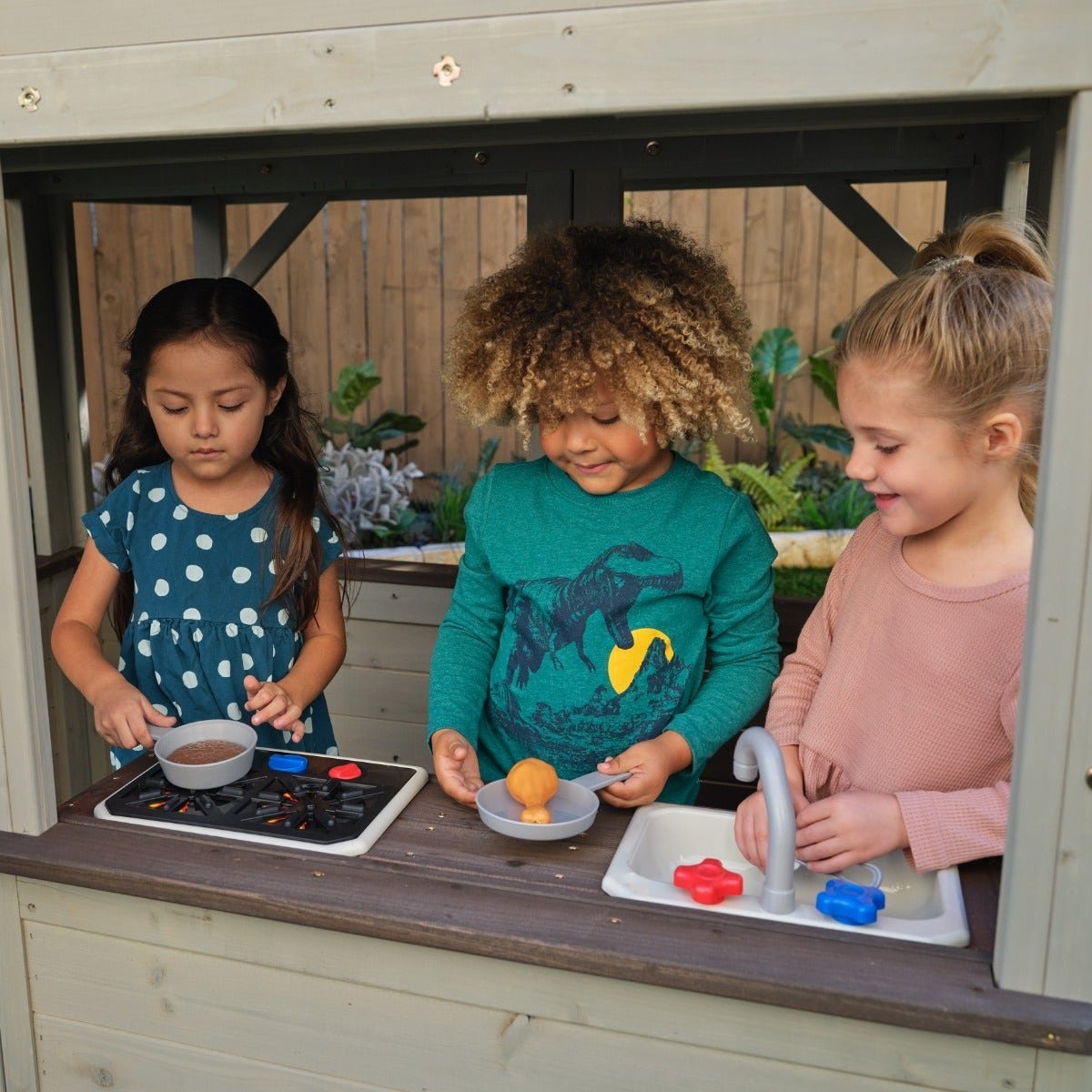 Cozy Escape Playhouse – Installation Available - Image 10