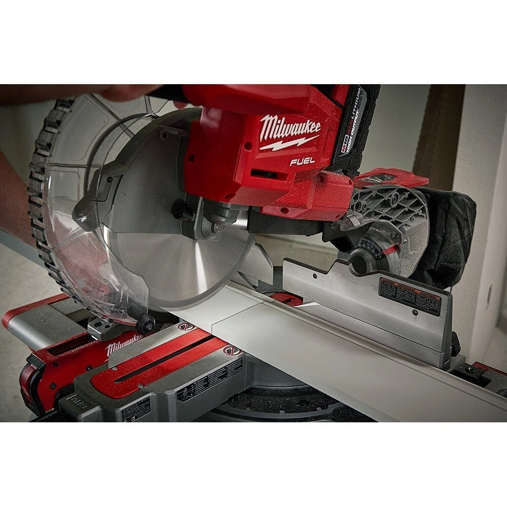 Milwaukee Dual-Bevel Sliding Compound Miter Saw M18 FUEL 2734 - Image 3